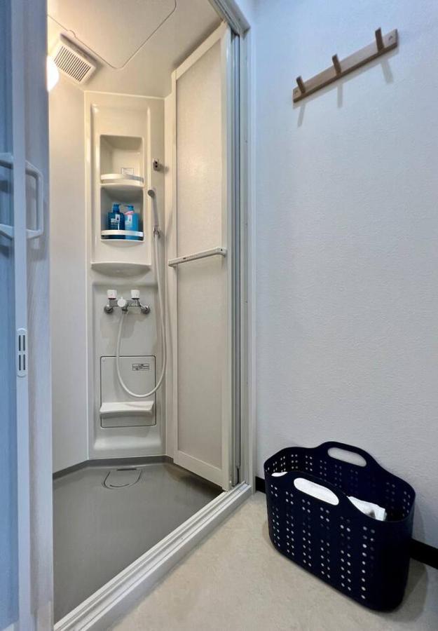 Rakuto Tsutenkaku: Central Namba Apartment with Easy Airport Access Osaka Exterior photo
