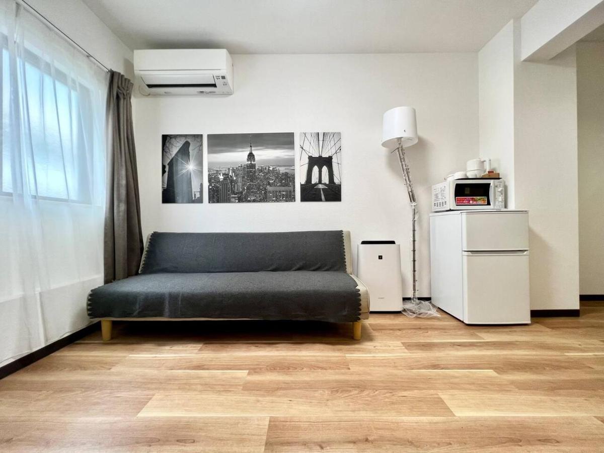 Rakuto Tsutenkaku: Central Namba Apartment with Easy Airport Access Osaka Exterior photo
